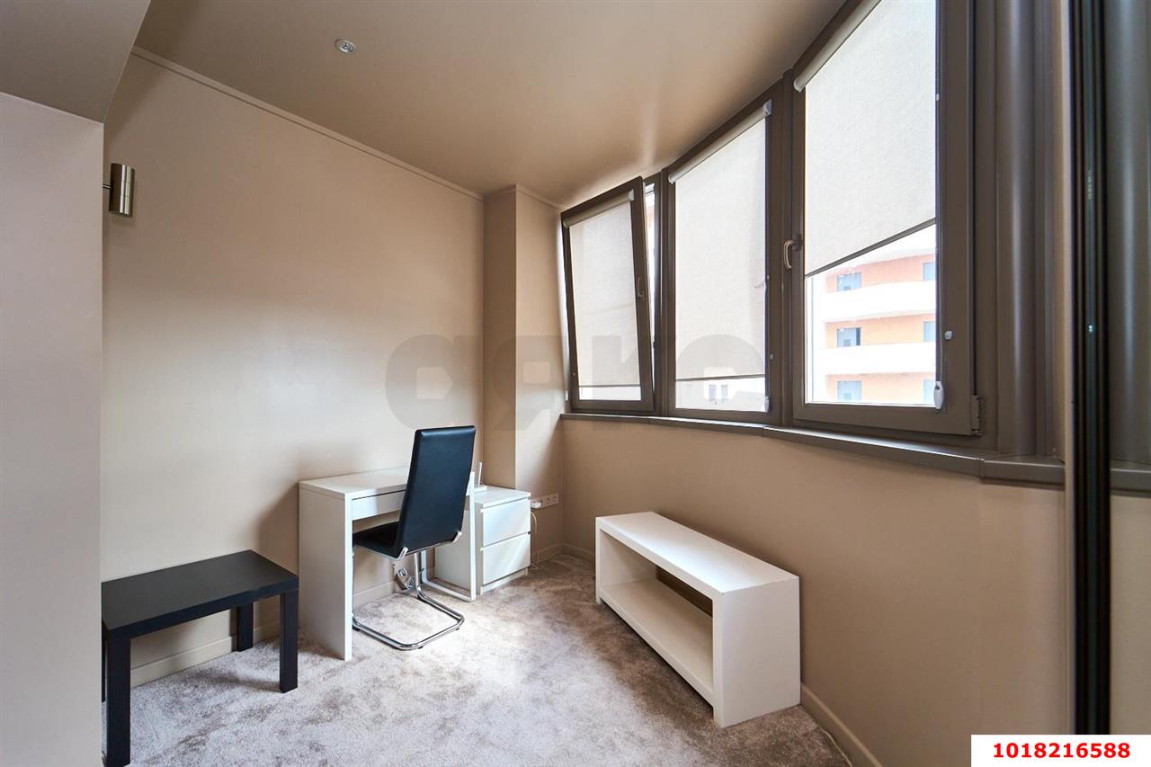Фото №8: 1-комнатная квартира <span class="whitespace-nowrap">58 м²</span>, <span class="whitespace-nowrap">12/17 эт.</span> - Краснодар, Прикубанский внутригородской округ, ЖК Валентина, мкр. 9-й километр, ул. Циолковского, 9