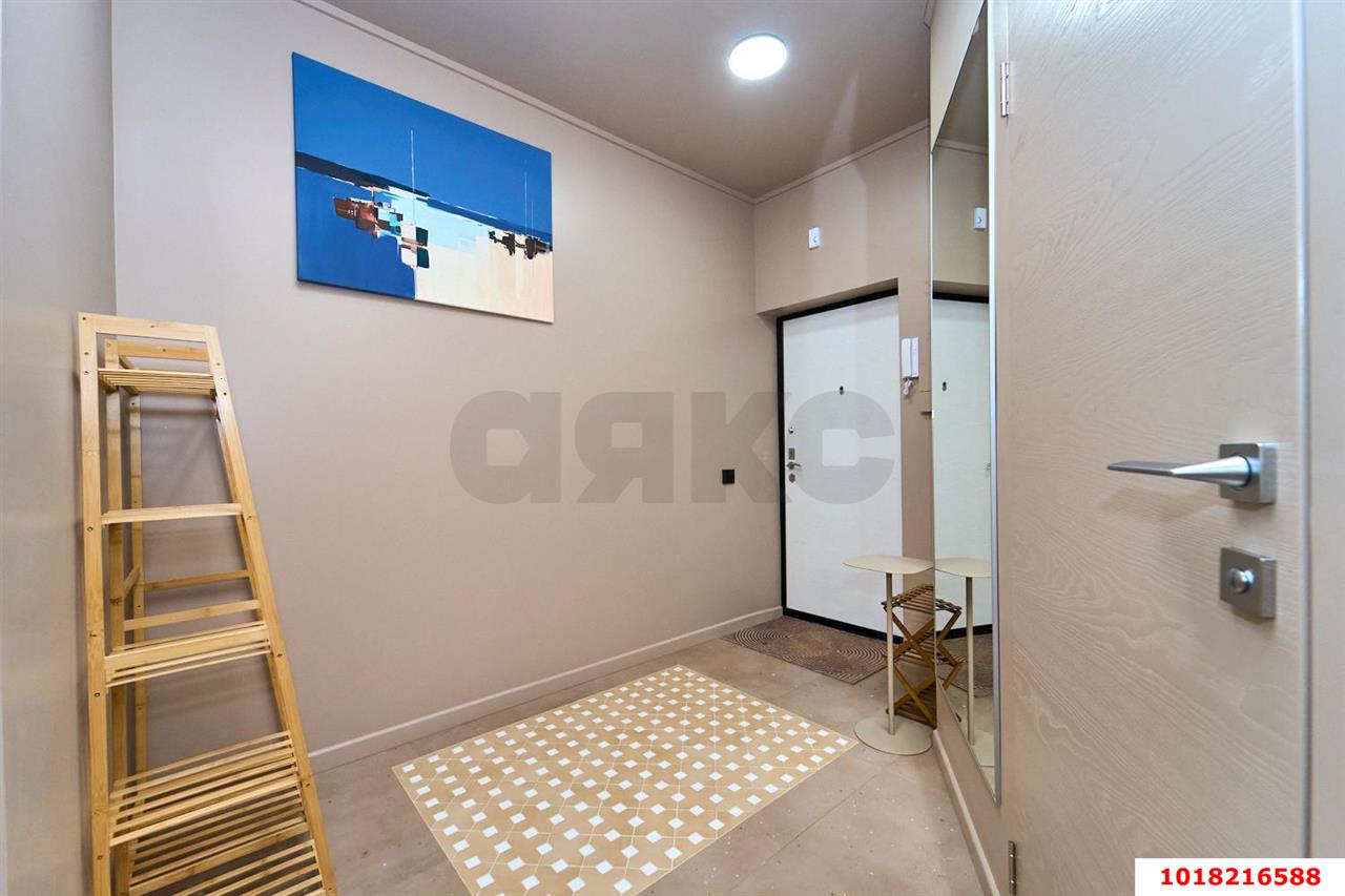 Фото №10: 1-комнатная квартира <span class="whitespace-nowrap">58 м²</span>, <span class="whitespace-nowrap">12/17 эт.</span> - Краснодар, Прикубанский внутригородской округ, ЖК Валентина, мкр. 9-й километр, ул. Циолковского, 9