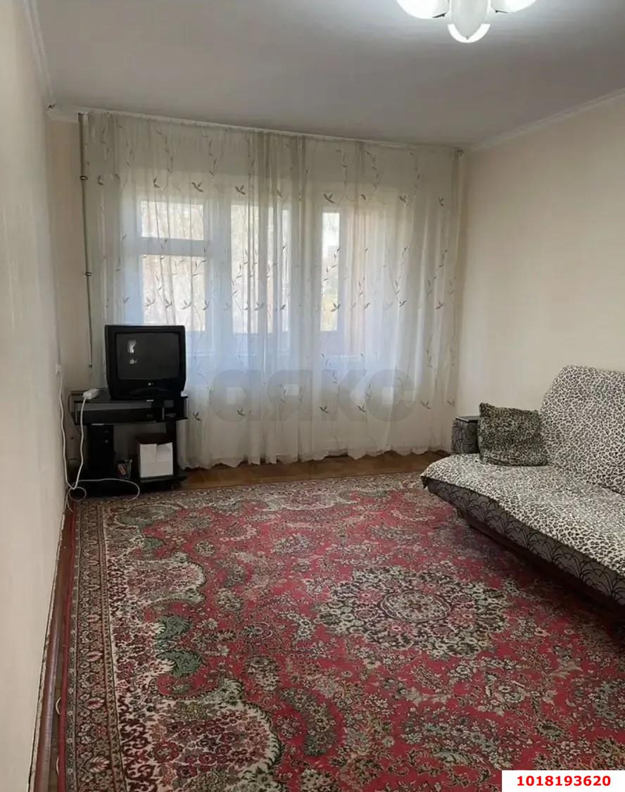 Фото №3: 2-комнатная квартира <span class="whitespace-nowrap">44 м²</span>, <span class="whitespace-nowrap">4/5 эт.</span> - Краснодар, Западный внутригородской округ, мкр. Горгаз, ул. Станкостроительная, 20