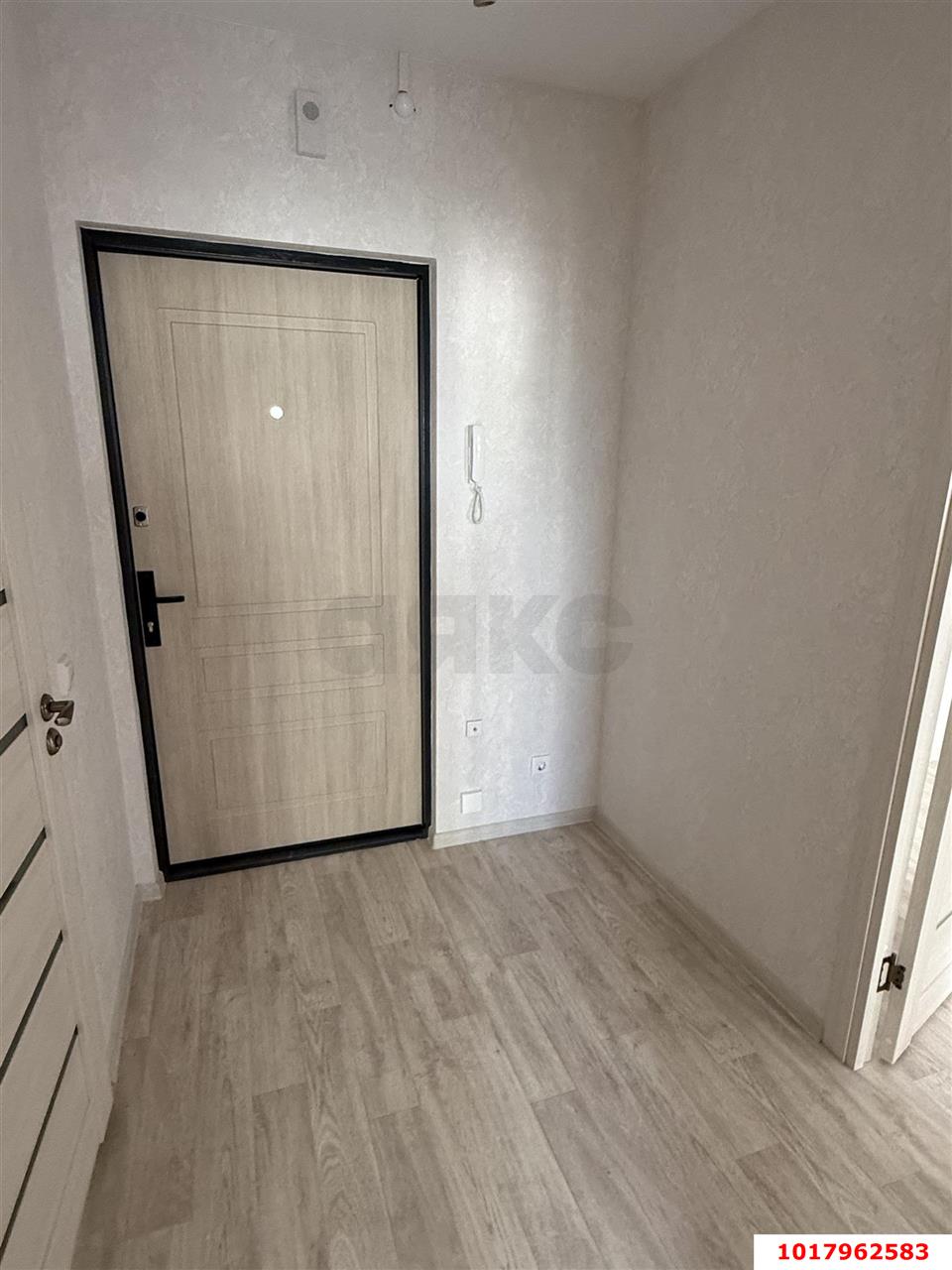Фото №9: 1-комнатная квартира <span class="whitespace-nowrap">37 м²</span>, <span class="whitespace-nowrap">3/16 эт.</span> - Краснодар, Прикубанский внутригородской округ, Восточный, мкр. жилой комплекс Квартал № 6, ул. имени Героя Советского Союза Николая Воробьёва, 11
