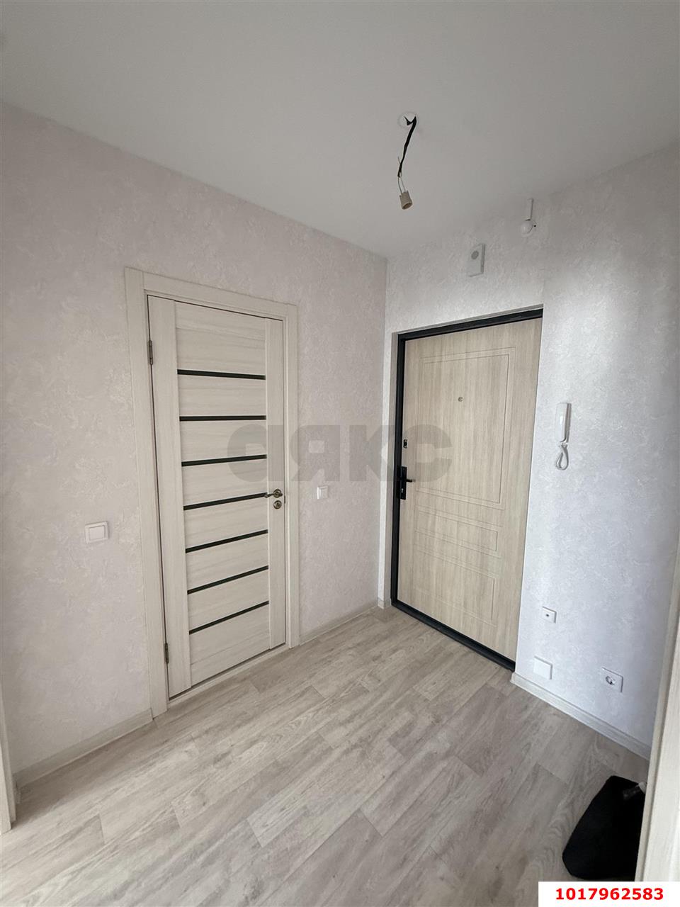 Фото №3: 1-комнатная квартира <span class="whitespace-nowrap">37 м²</span>, <span class="whitespace-nowrap">3/16 эт.</span> - Краснодар, Прикубанский внутригородской округ, Восточный, мкр. жилой комплекс Квартал № 6, ул. имени Героя Советского Союза Николая Воробьёва, 11