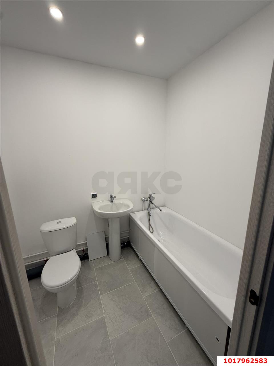 Фото №5: 1-комнатная квартира <span class="whitespace-nowrap">37 м²</span>, <span class="whitespace-nowrap">3/16 эт.</span> - Краснодар, Прикубанский внутригородской округ, Восточный, мкр. жилой комплекс Квартал № 6, ул. имени Героя Советского Союза Николая Воробьёва, 11