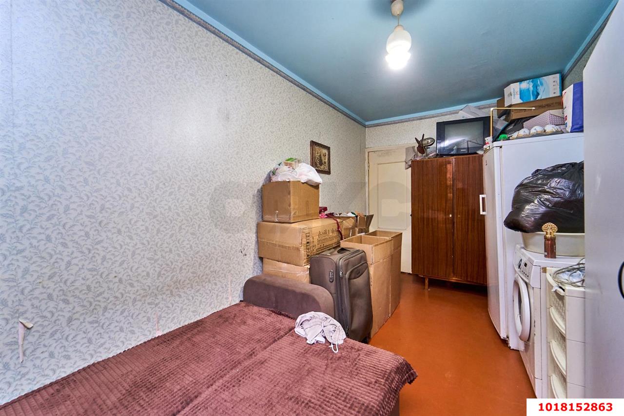 Фото №5: 3-комнатная квартира <span class="whitespace-nowrap">58 м²</span>, <span class="whitespace-nowrap">1/5 эт.</span> - Краснодар, Центральный внутригородской округ, мкр. Черёмушки, ул. Айвазовского, 118