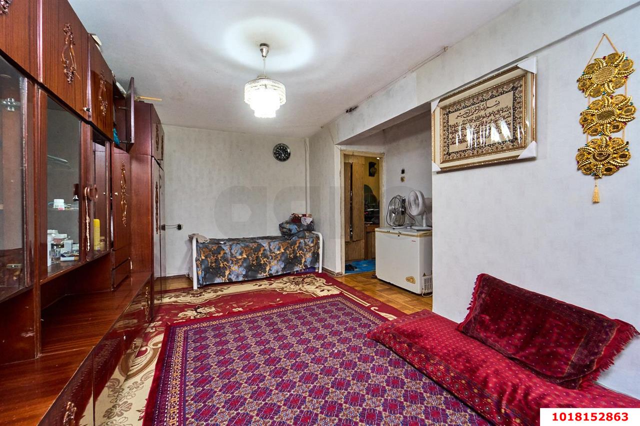 Фото №7: 3-комнатная квартира <span class="whitespace-nowrap">58 м²</span>, <span class="whitespace-nowrap">1/5 эт.</span> - Краснодар, Центральный внутригородской округ, мкр. Черёмушки, ул. Айвазовского, 118