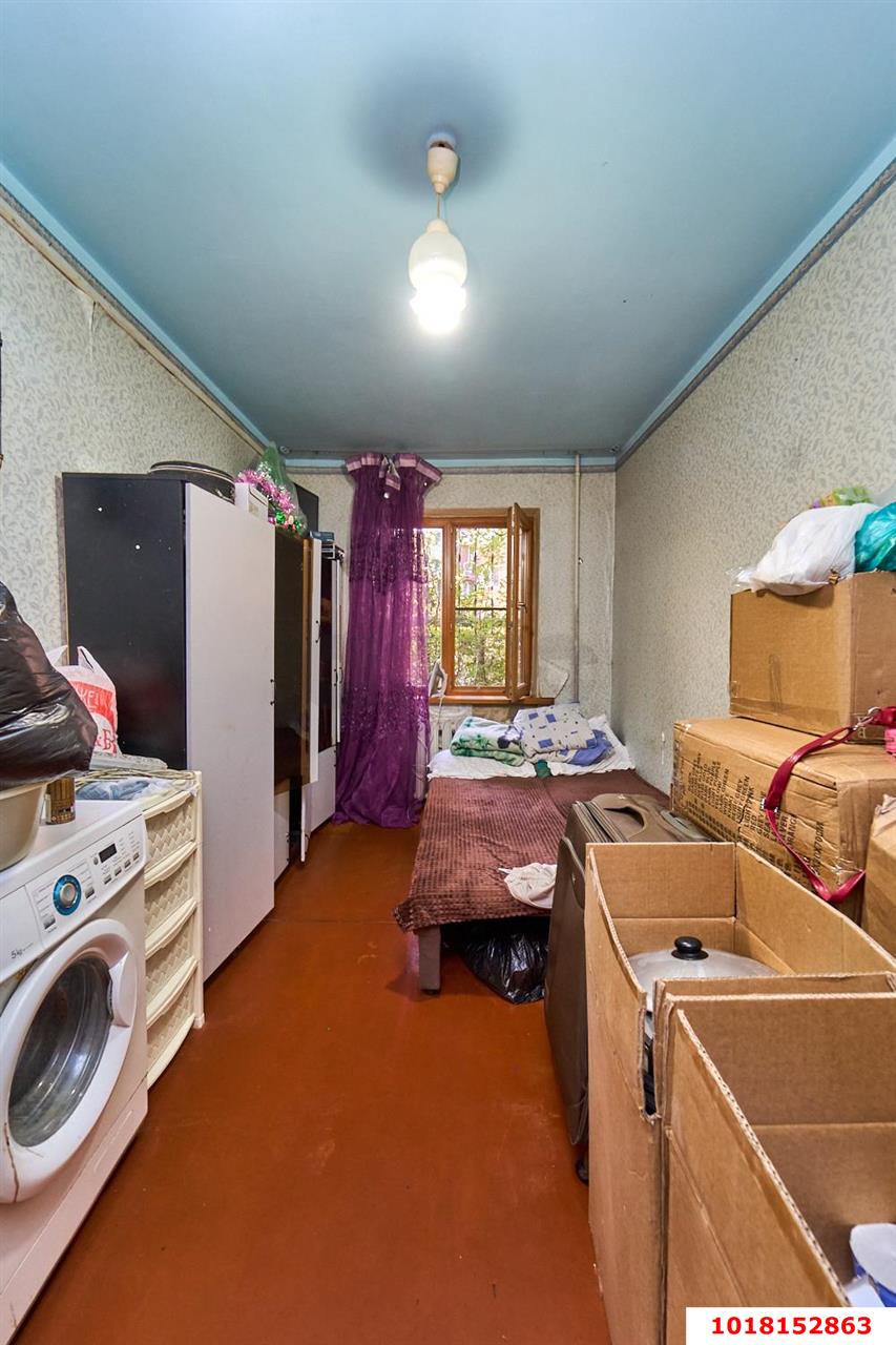 Фото №3: 3-комнатная квартира <span class="whitespace-nowrap">58 м²</span>, <span class="whitespace-nowrap">1/5 эт.</span> - Краснодар, Центральный внутригородской округ, мкр. Черёмушки, ул. Айвазовского, 118
