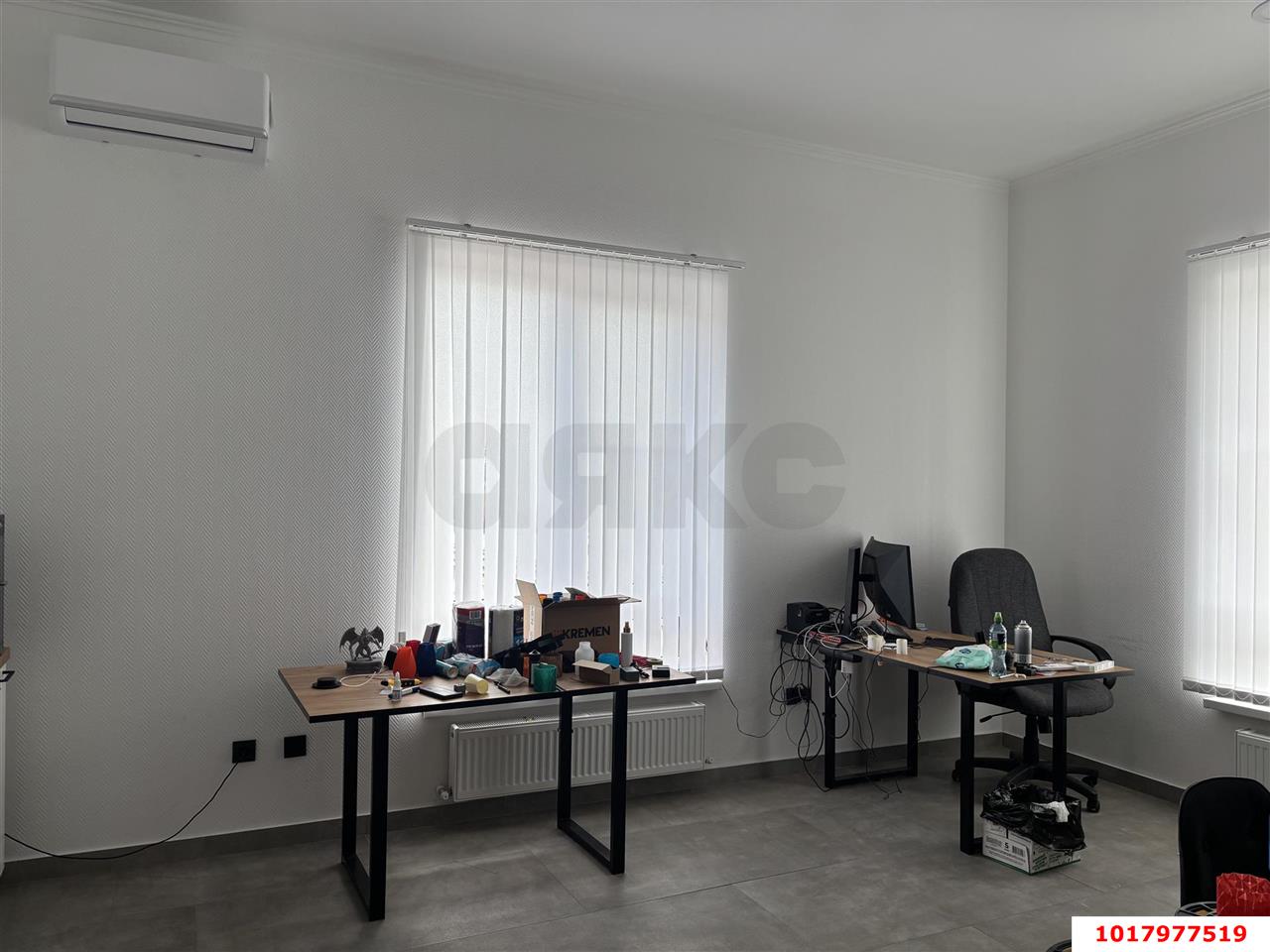 Фото №6: Отдельное здание <span class="whitespace-nowrap">471 м²</span>, <span class="whitespace-nowrap">1/2 эт.</span> - Краснодар, Западный внутригородской округ, мкр. Фестивальный, ул. Каляева, 120
