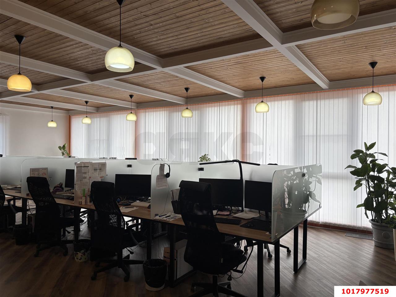 Фото №5: Отдельное здание <span class="whitespace-nowrap">471 м²</span>, <span class="whitespace-nowrap">1/2 эт.</span> - Краснодар, Западный внутригородской округ, мкр. Фестивальный, ул. Каляева, 120