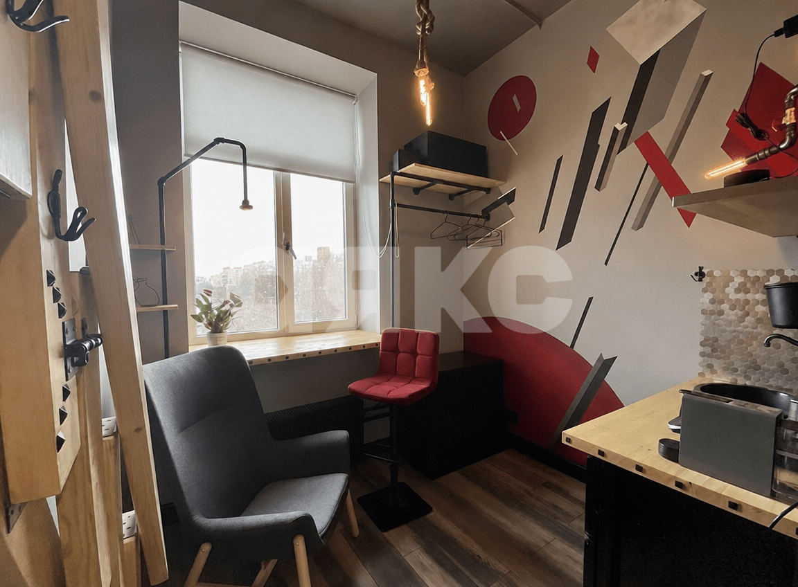 Фото №4: Студия <span class="whitespace-nowrap">10 м²</span>, <span class="whitespace-nowrap">4/4 эт.</span> - Москва, ул. Клинская, 8с1