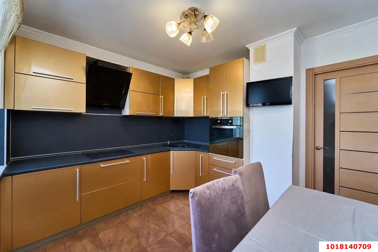 Фото №10: 2-комнатная квартира <span class="whitespace-nowrap">61 м²</span>, <span class="whitespace-nowrap">14/14 эт.</span> - Краснодар, Западный внутригородской округ, мкр. Юбилейный, ул. Рождественская набережная, 41