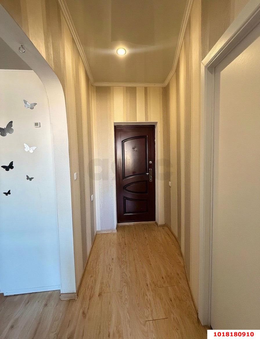 Фото №3: 2-комнатная квартира <span class="whitespace-nowrap">66 м²</span>, <span class="whitespace-nowrap">5/5 эт.</span> - Краснодар, Прикубанский внутригородской округ, мкр. Музыкальный, ул. имени Сергея Есенина, 84Б