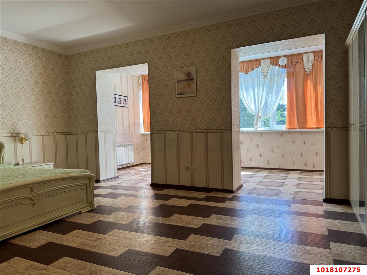 Фото №6: 4-комнатная квартира <span class="whitespace-nowrap">150 м²</span>, <span class="whitespace-nowrap">1/12 эт.</span> - Краснодар, Прикубанский внутригородской округ, Отделение № 1 совхоза Солнечный, мкр. Фестивальный, ул. Яна Полуяна, 2