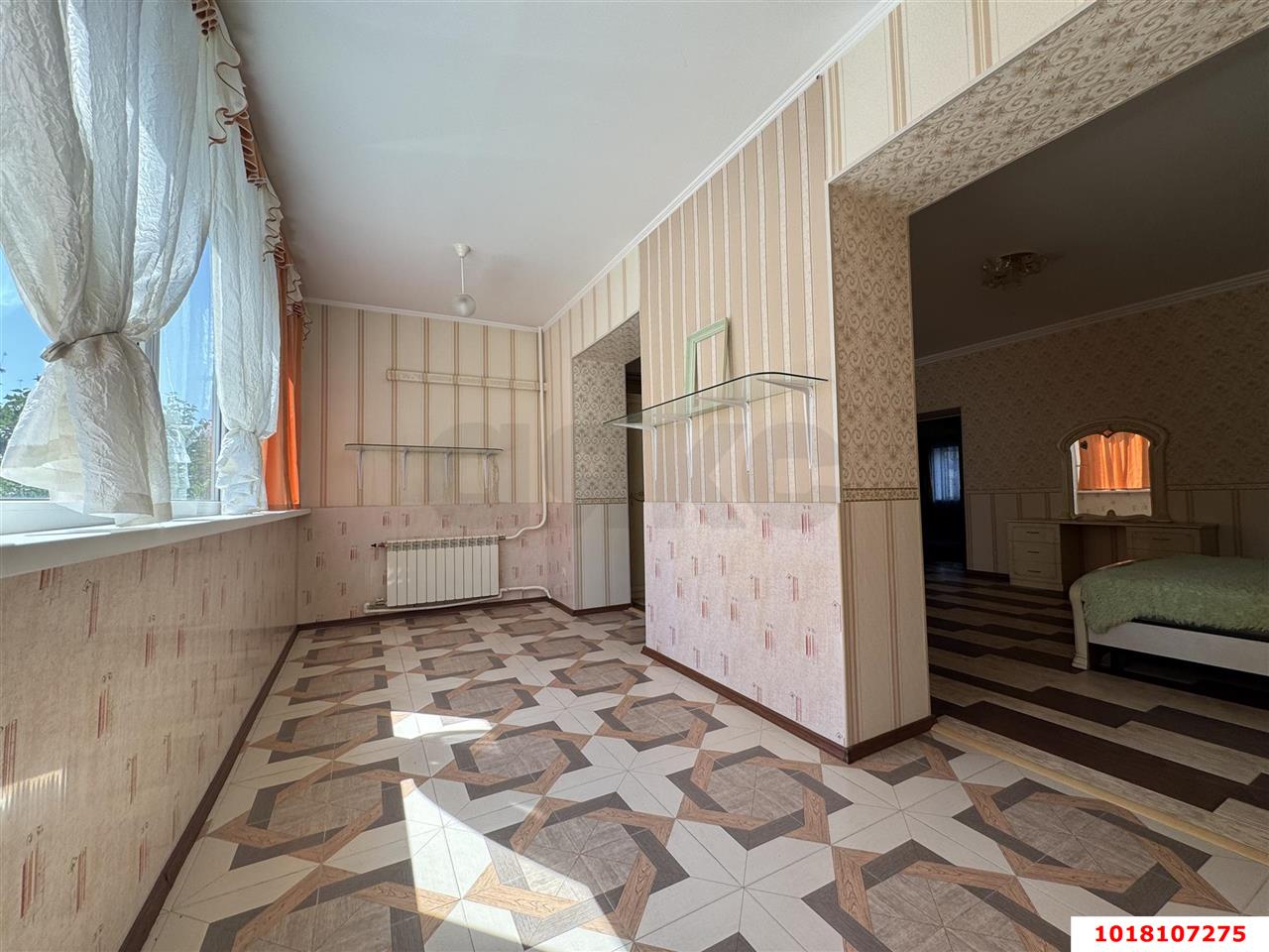 Фото №11: 4-комнатная квартира <span class="whitespace-nowrap">150 м²</span>, <span class="whitespace-nowrap">1/12 эт.</span> - Краснодар, Прикубанский внутригородской округ, Отделение № 1 совхоза Солнечный, мкр. Фестивальный, ул. Яна Полуяна, 2