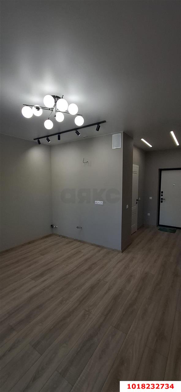 Фото №3: Студия <span class="whitespace-nowrap">34 м²</span>, <span class="whitespace-nowrap">5/18 эт.</span> - Краснодар, Прикубанский внутригородской округ, мкр. Образцово, ул. Адмирала Макарова, 5к4