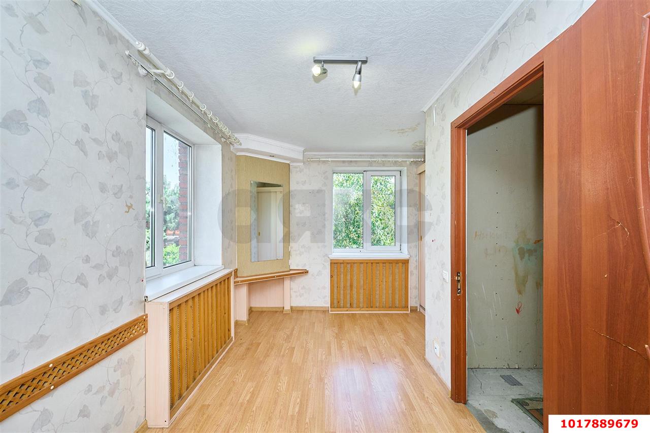 Фото №19: Дом <span class="whitespace-nowrap">196 м²</span> <span class="whitespace-nowrap">+ 4.02 сот.</span>, <span class="whitespace-nowrap">2 эт.</span> - Знаменский, Карасунский внутригородской округ, мкр. СНТ Рассвет, ул. Офицерская, 531