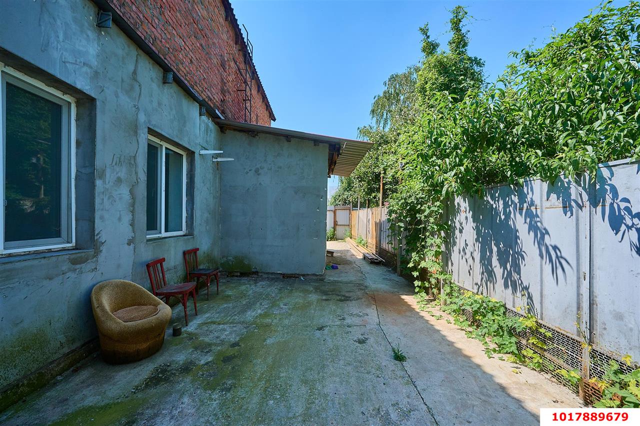 Фото №4: Дом <span class="whitespace-nowrap">196 м²</span> <span class="whitespace-nowrap">+ 4.02 сот.</span>, <span class="whitespace-nowrap">2 эт.</span> - Знаменский, Карасунский внутригородской округ, мкр. СНТ Рассвет, ул. Офицерская, 531