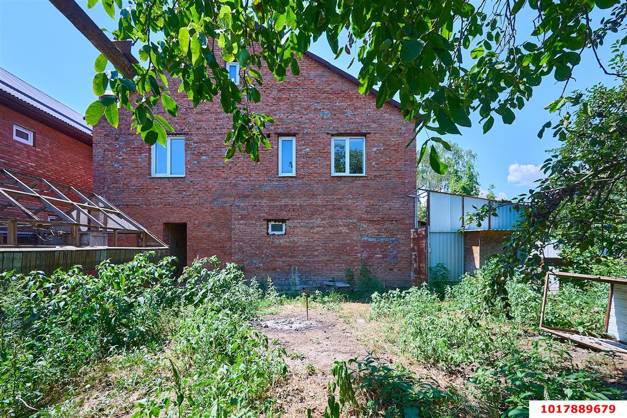 Фото №5: Дом <span class="whitespace-nowrap">196 м²</span> <span class="whitespace-nowrap">+ 4.02 сот.</span>, <span class="whitespace-nowrap">2 эт.</span> - Знаменский, Карасунский внутригородской округ, мкр. СНТ Рассвет, ул. Офицерская, 531