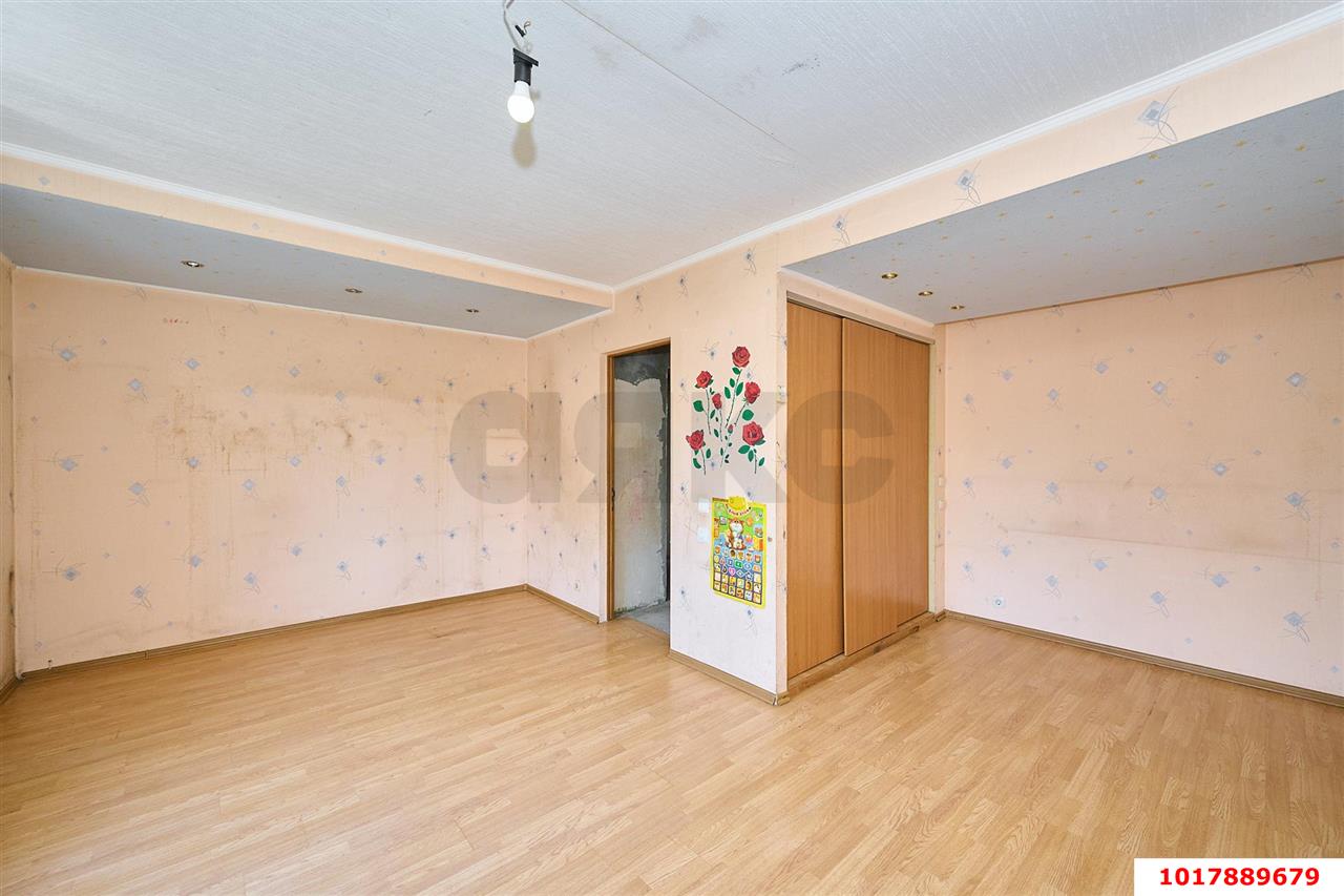 Фото №23: Дом <span class="whitespace-nowrap">196 м²</span> <span class="whitespace-nowrap">+ 4.02 сот.</span>, <span class="whitespace-nowrap">2 эт.</span> - Знаменский, Карасунский внутригородской округ, мкр. СНТ Рассвет, ул. Офицерская, 531