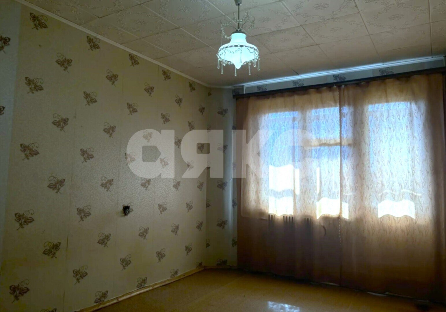 Фото №2: 1-комнатная квартира <span class="whitespace-nowrap">35 м²</span>, <span class="whitespace-nowrap">8/9 эт.</span> - Волгоград, Тракторозаводский, Спартановка, мкр. 410-й, ул. Менжинского, 19А