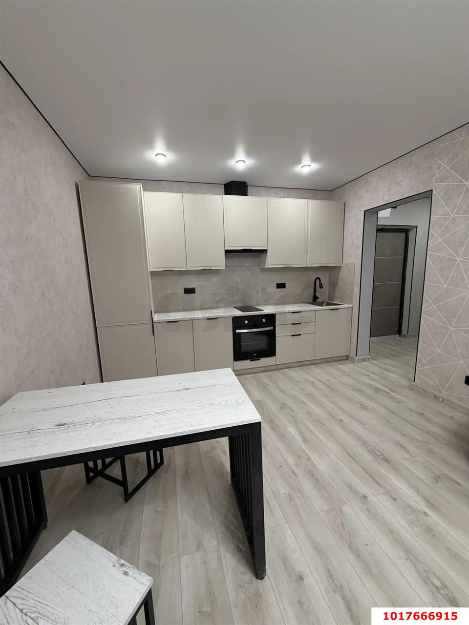 Фото №9: 1-комнатная квартира <span class="whitespace-nowrap">50 м²</span>, <span class="whitespace-nowrap">3/19 эт.</span> - Краснодар, Карасунский внутригородской округ, Черёмушки, мкр. ЖК Дом у Озера, ул. Селезнёва, 104/1
