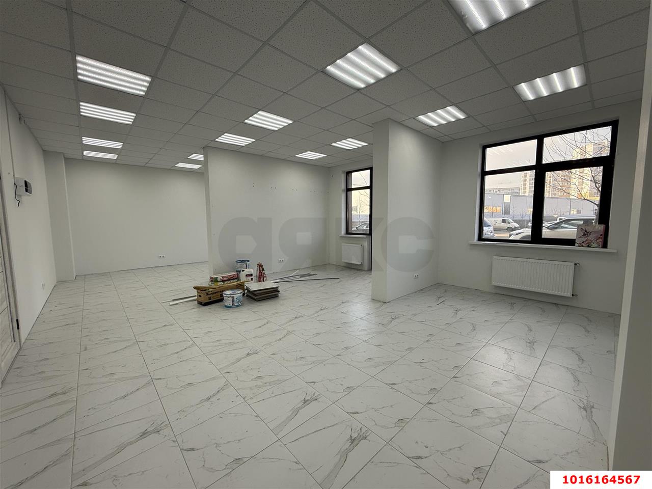 Фото №4: Торговое помещение <span class="whitespace-nowrap">55 м²</span>, <span class="whitespace-nowrap">1/16 эт.</span> - Краснодар, Прикубанский внутригородской округ, Славянский, мкр. Светлоград, ул. Красных Партизан, 1/4к15