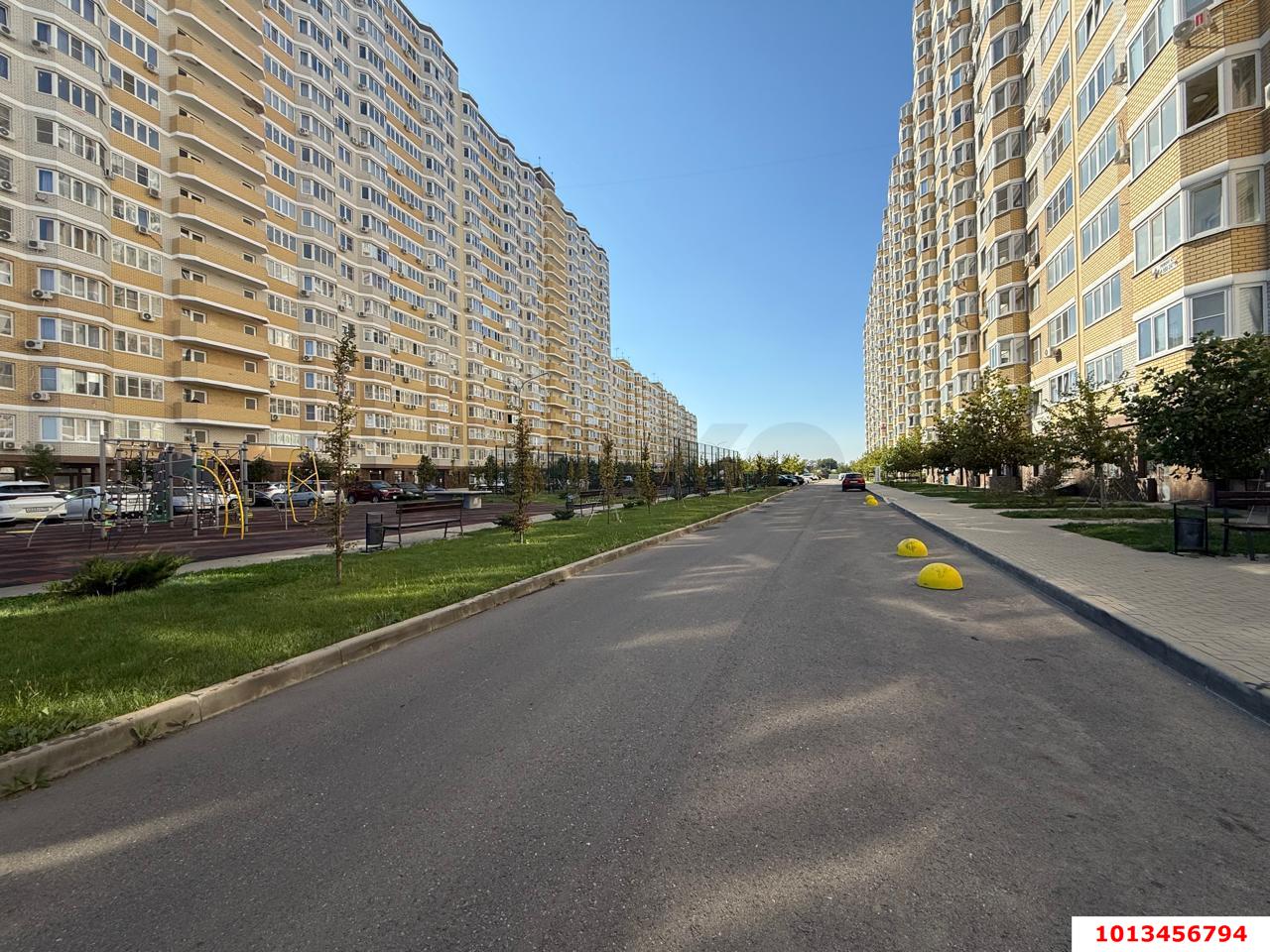 Фото №6: Торговое помещение <span class="whitespace-nowrap">41 м²</span>, <span class="whitespace-nowrap">1/16 эт.</span> - Краснодар, Прикубанский внутригородской округ, Славянский, мкр. Светлоград, ул. Красных Партизан, 1/4к15