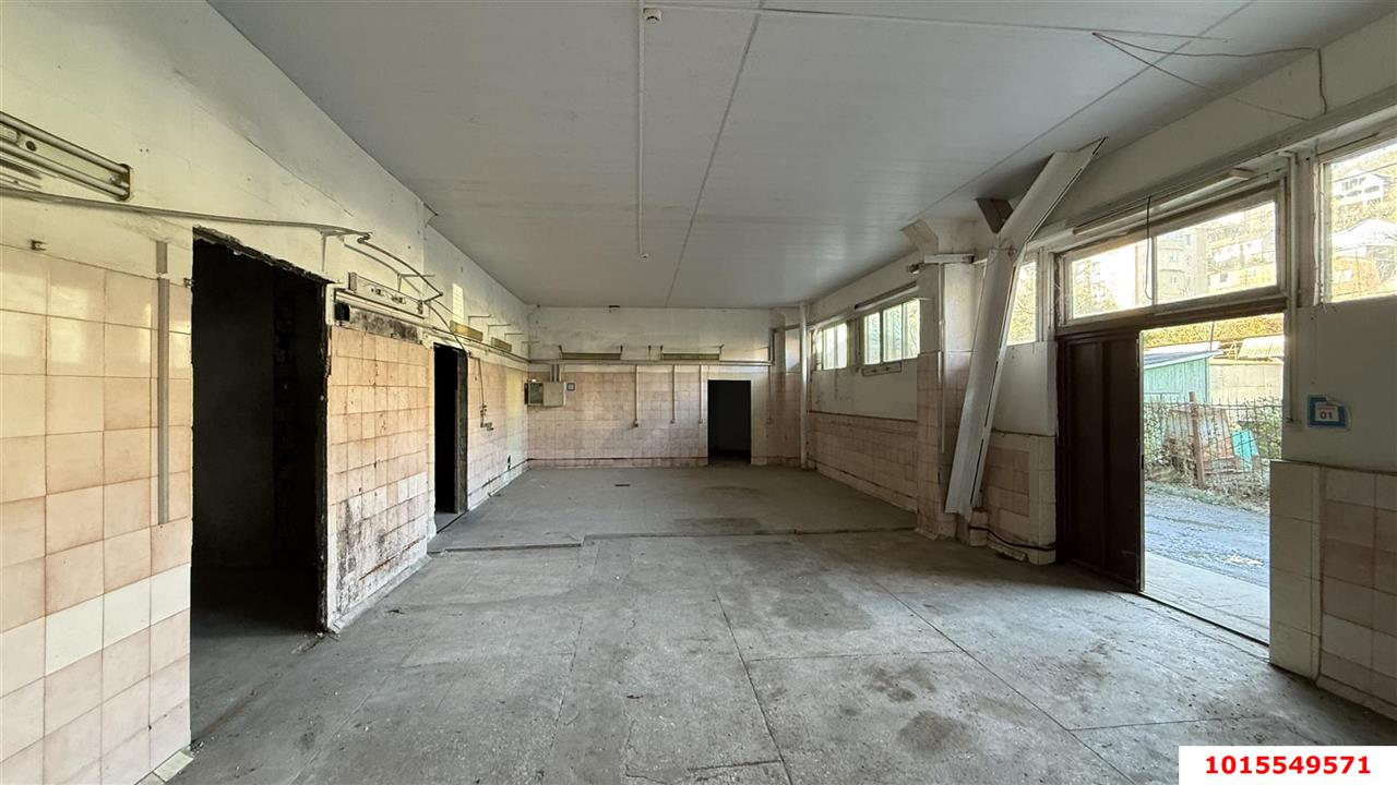 Фото №4: Коммерция <span class="whitespace-nowrap">1931 м²</span>, <span class="whitespace-nowrap">3 эт.</span> - Туапсе