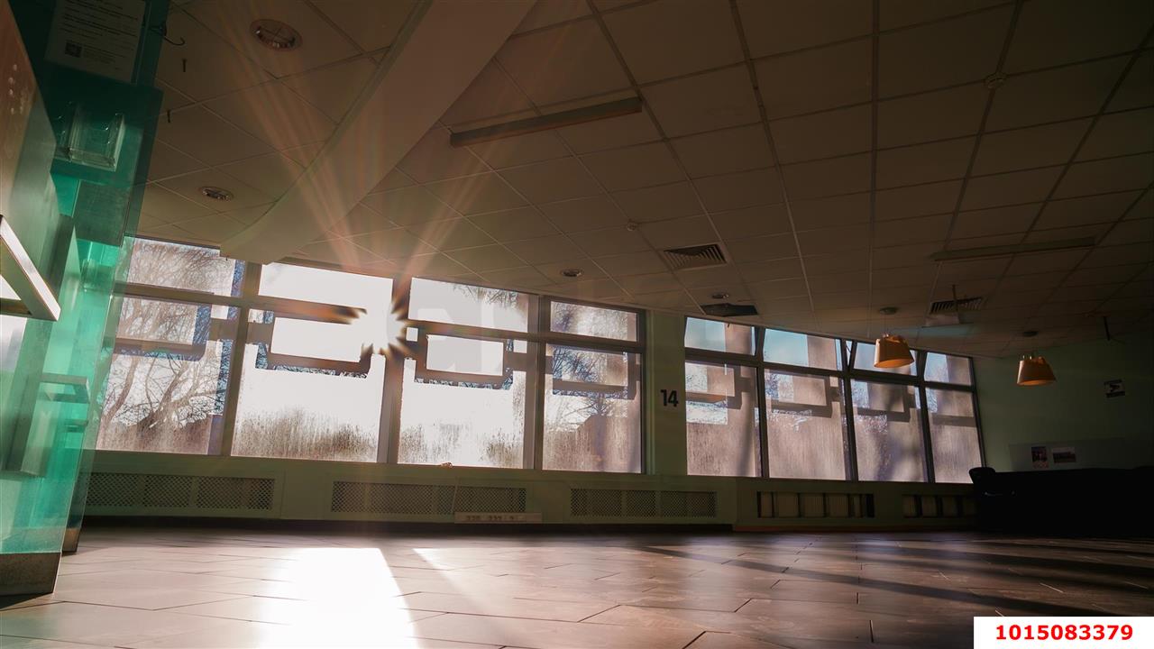 Фото №8: Торговое помещение <span class="whitespace-nowrap">336 м²</span>, <span class="whitespace-nowrap">1/1 эт.</span> - Туапсе, ул. Карла Маркса, 11