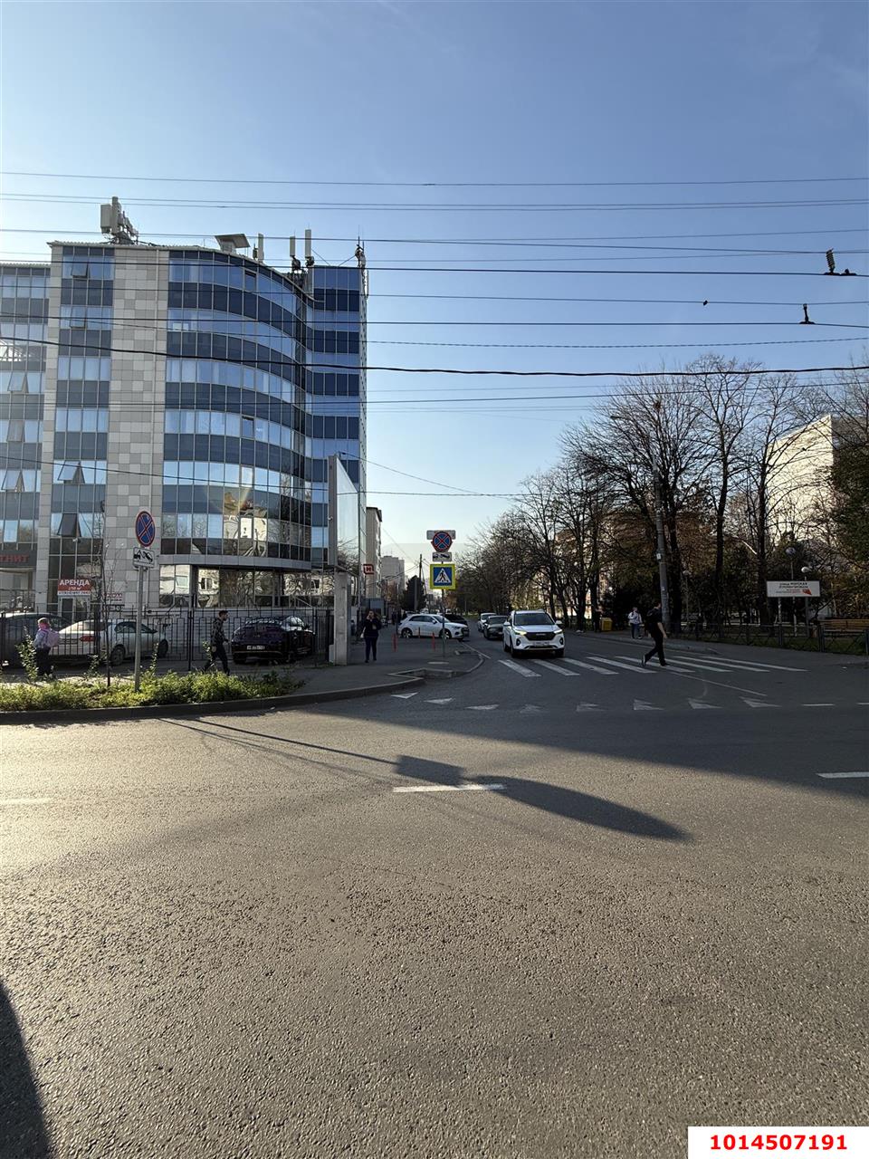 Фото №4: Торговое помещение <span class="whitespace-nowrap">250 м²</span>, <span class="whitespace-nowrap">1/8 эт.</span> - Краснодар, мкр. Западный внутригородской округ, ул. имени Дзержинского, 7