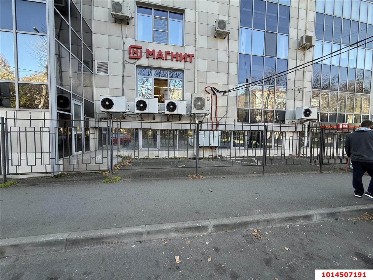 Фото №5: Торговое помещение <span class="whitespace-nowrap">250 м²</span>, <span class="whitespace-nowrap">1/8 эт.</span> - Краснодар, мкр. Западный внутригородской округ, ул. имени Дзержинского, 7