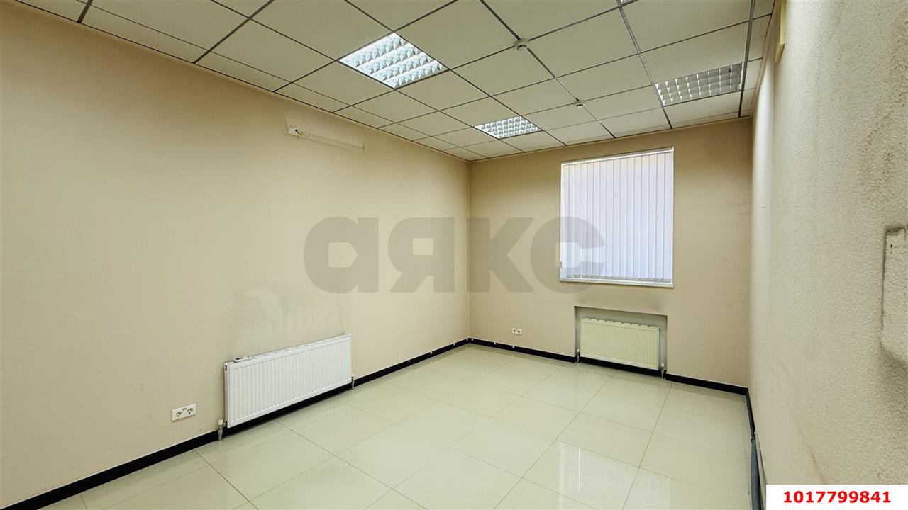 Фото №5: Торговое помещение <span class="whitespace-nowrap">120 м²</span>, <span class="whitespace-nowrap">2/2 эт.</span> - Краснодар, Прикубанский внутригородской округ, мкр. 40 лет Победы, ул. имени 40-летия Победы, 116