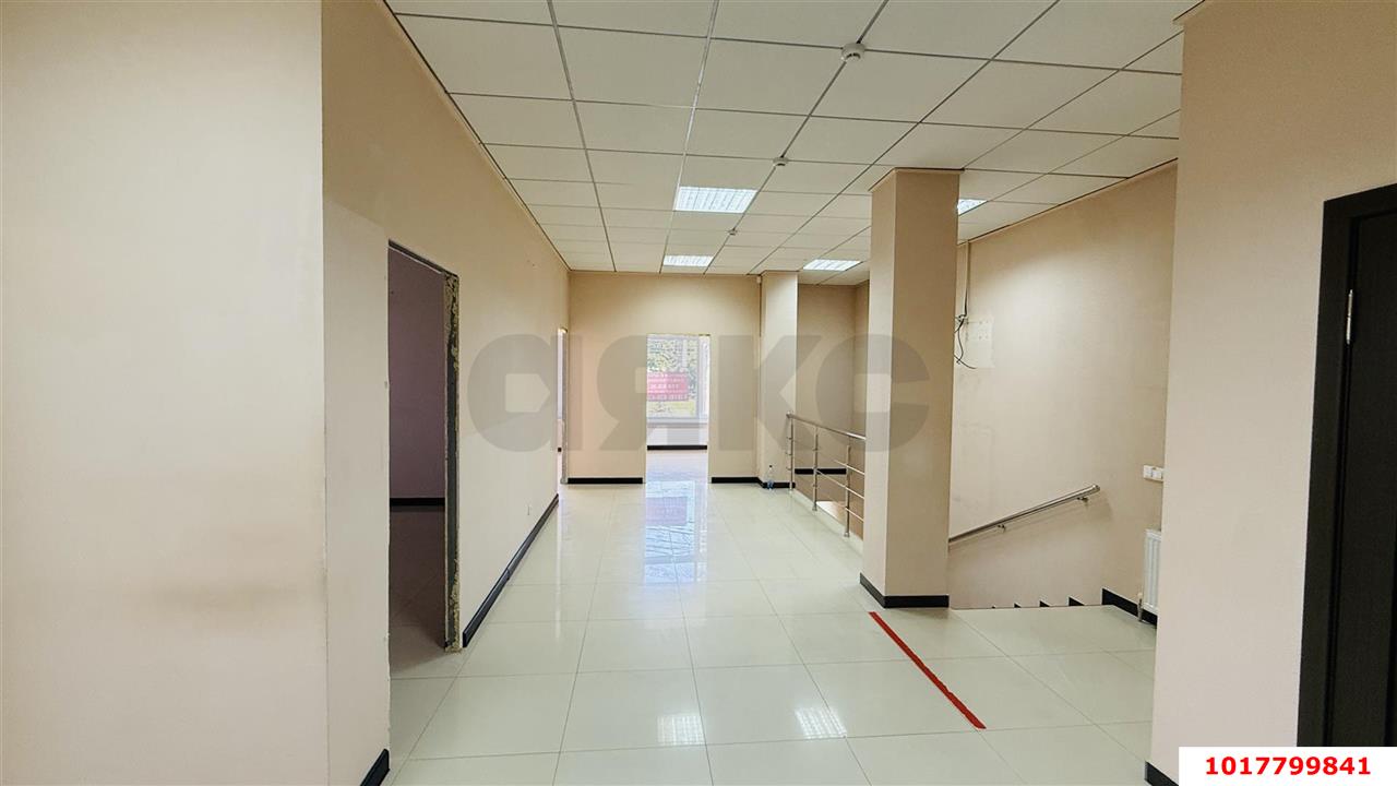 Фото №2: Торговое помещение <span class="whitespace-nowrap">120 м²</span>, <span class="whitespace-nowrap">2/2 эт.</span> - Краснодар, Прикубанский внутригородской округ, мкр. 40 лет Победы, ул. имени 40-летия Победы, 116