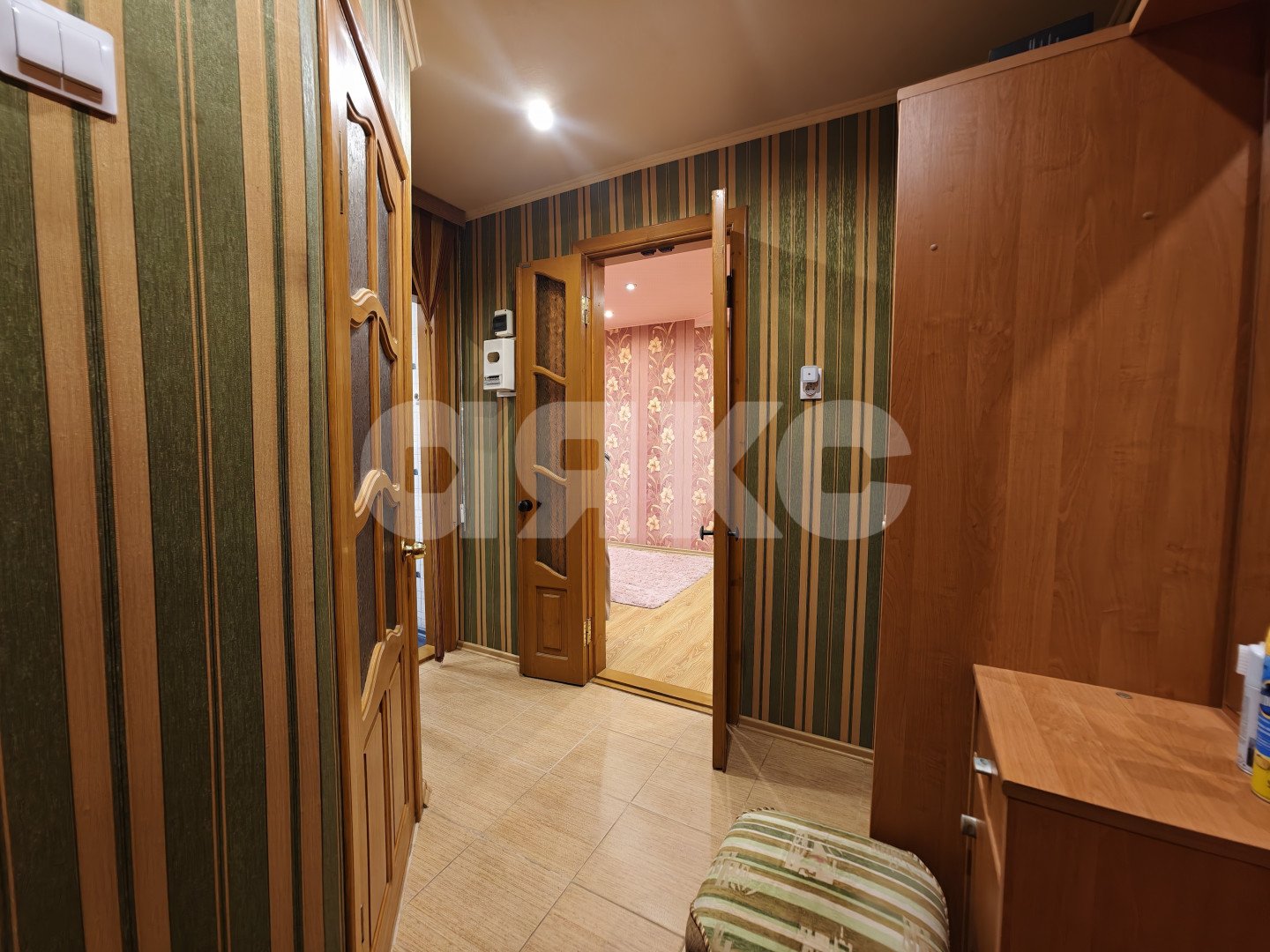 Фото №3: 3-комнатная квартира <span class="whitespace-nowrap">43 м²</span>, <span class="whitespace-nowrap">2/2 эт.</span> - Кореновск, мкр. 1-й квартал, ул. Карла Маркса, 184