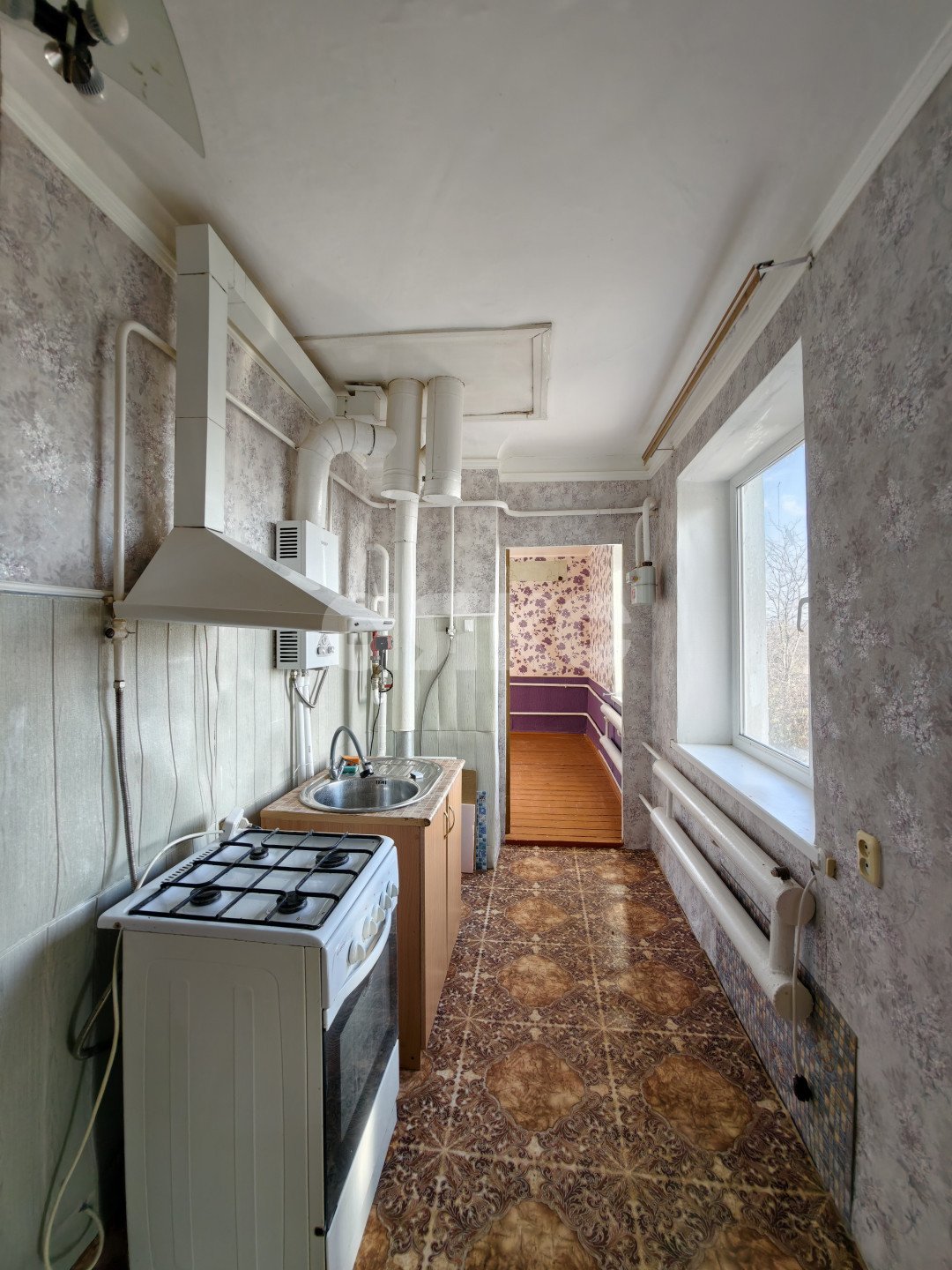 Фото №3: 3-комнатная квартира <span class="whitespace-nowrap">61 м²</span>, <span class="whitespace-nowrap">2/2 эт.</span> - Южный, ул. Краснооктябрьская, 50