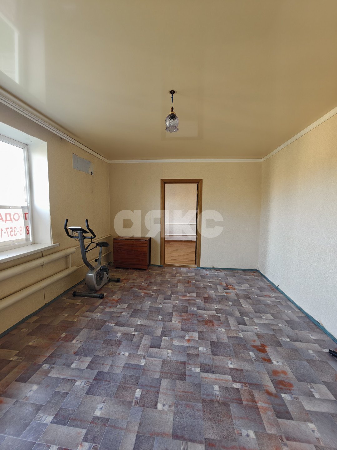 Фото №4: 3-комнатная квартира <span class="whitespace-nowrap">61 м²</span>, <span class="whitespace-nowrap">2/2 эт.</span> - Южный, ул. Краснооктябрьская, 50