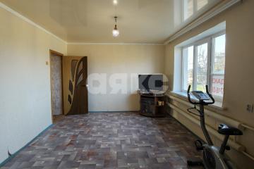 Фото №1: 3-комнатная квартира <span class="whitespace-nowrap">61 м²</span>, <span class="whitespace-nowrap">2/2 эт.</span> - Южный, ул. Краснооктябрьская, 50