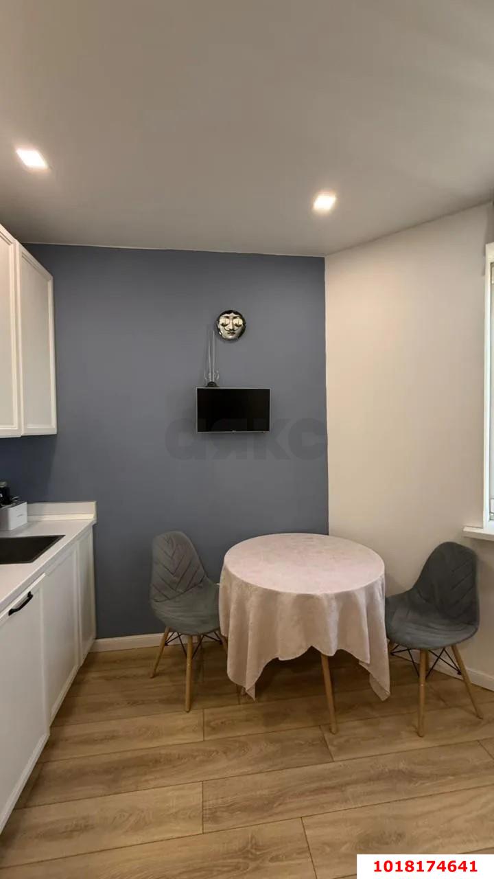 Фото №5: 1-комнатная квартира <span class="whitespace-nowrap">35 м²</span>, <span class="whitespace-nowrap">22/24 эт.</span> - Краснодар, Западный внутригородской округ, Фестивальный, мкр. ЖК Маршал, ул. Гаражная, 87