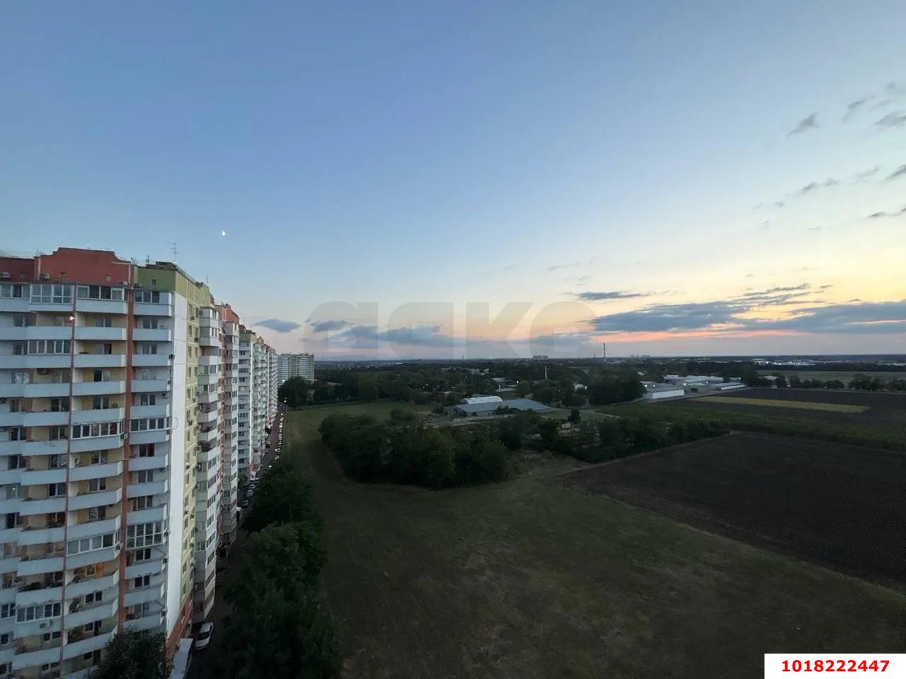 Фото №10: 1-комнатная квартира <span class="whitespace-nowrap">41 м²</span>, <span class="whitespace-nowrap">12/24 эт.</span> - Краснодар, Прикубанский внутригородской округ, Микрохирургии глаза, мкр. жилой комплекс Сограт, ул. Красных Партизан, 4/15