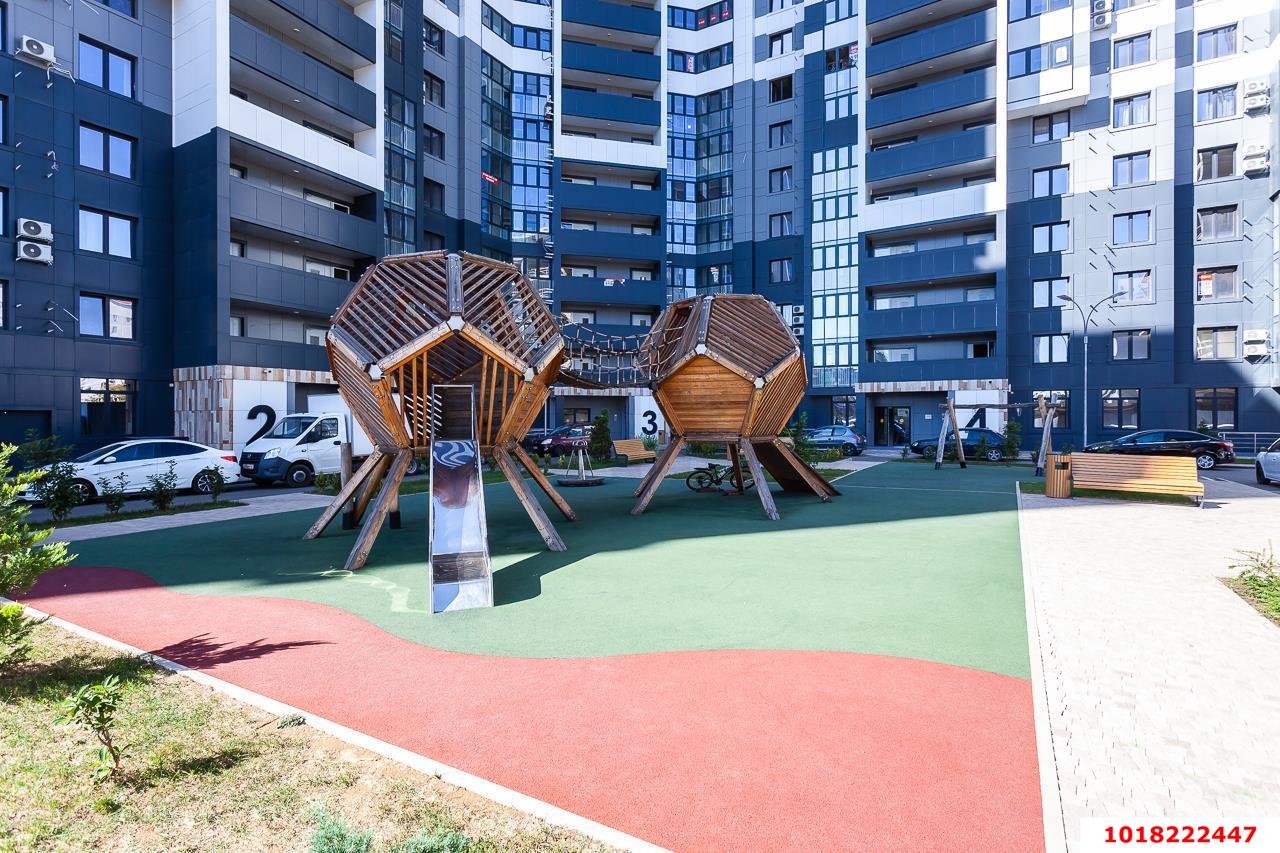 Фото №2: 1-комнатная квартира <span class="whitespace-nowrap">41 м²</span>, <span class="whitespace-nowrap">12/24 эт.</span> - Краснодар, Прикубанский внутригородской округ, Микрохирургии глаза, мкр. жилой комплекс Сограт, ул. Красных Партизан, 4/15
