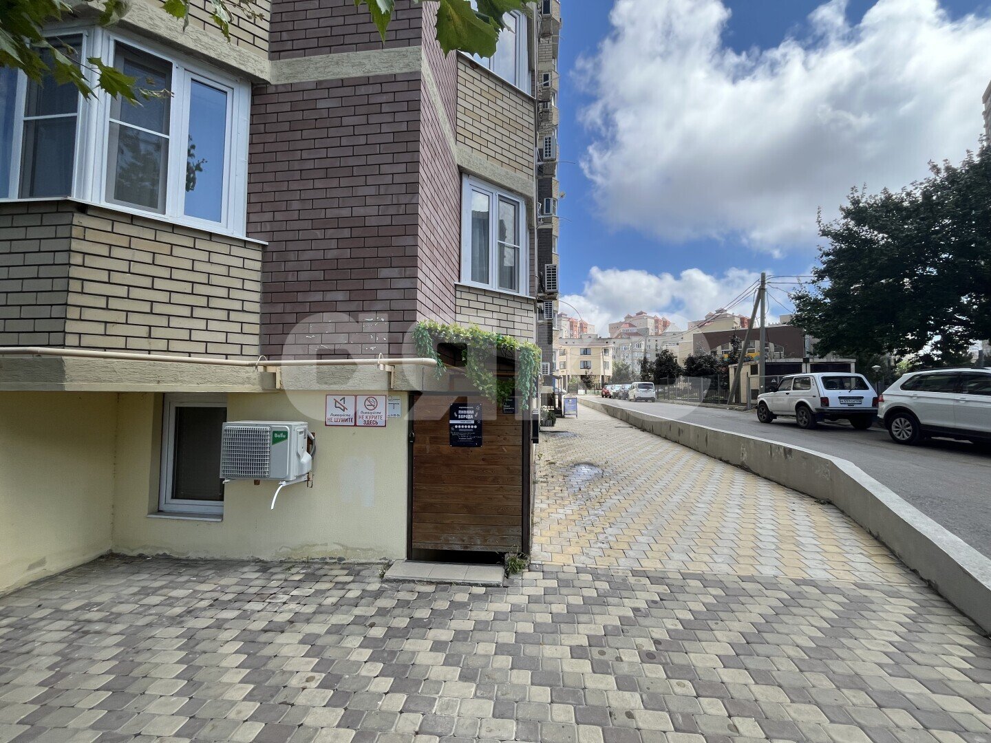 Фото №4: Апартаменты <span class="whitespace-nowrap">61 м²</span>, <span class="whitespace-nowrap">-1/13 эт.</span> - Анапа, мкр. 3Б, ул. Владимирская, 150