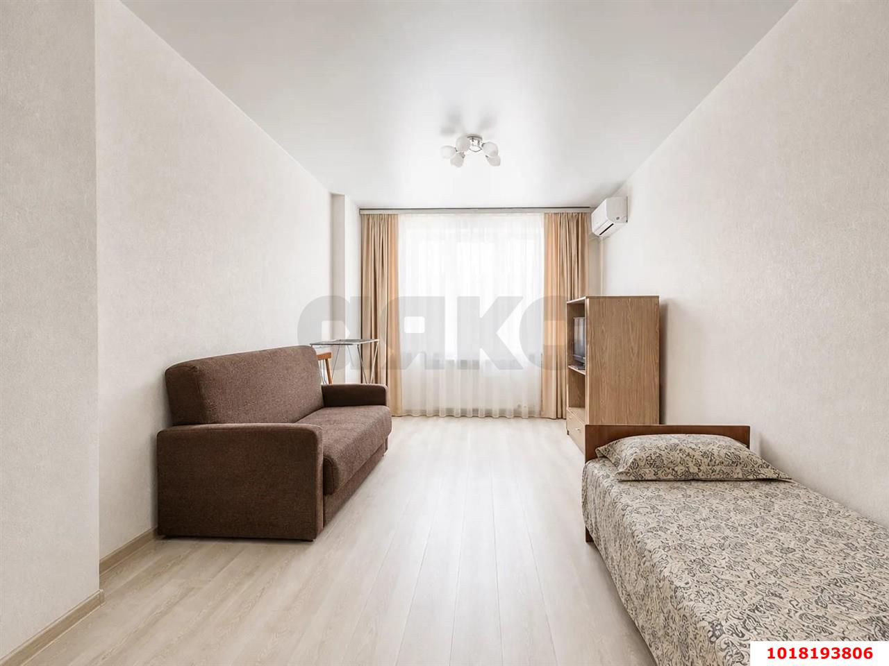 Фото №2: 1-комнатная квартира <span class="whitespace-nowrap">48 м²</span>, <span class="whitespace-nowrap">3/17 эт.</span> - Краснодар, Прикубанский внутригородской округ, Музыкальный, ЖК Времена Года, мкр. имени Петра Метальникова, ул. Петра Метальникова, 5к1