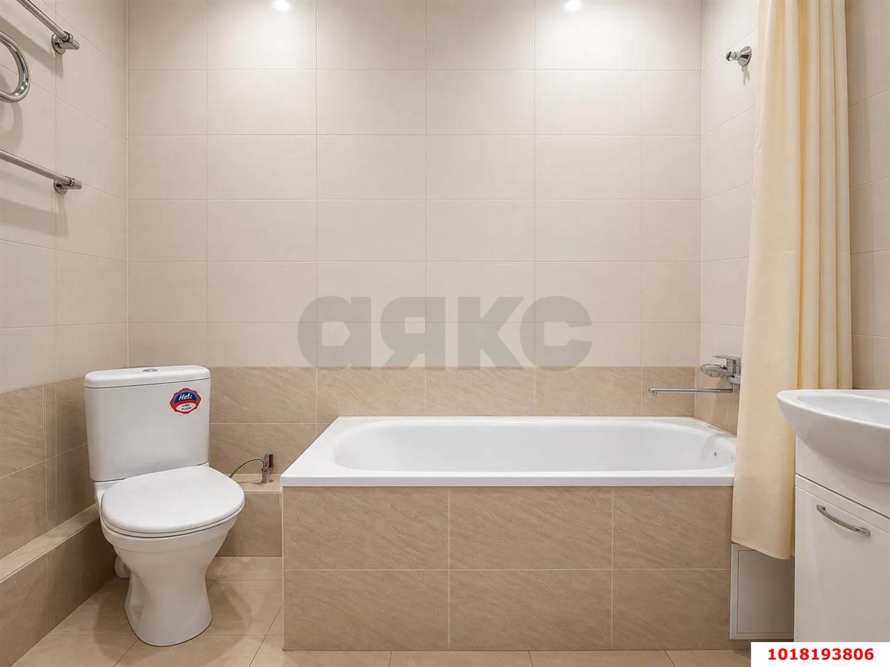 Фото №4: 1-комнатная квартира <span class="whitespace-nowrap">48 м²</span>, <span class="whitespace-nowrap">3/17 эт.</span> - Краснодар, Прикубанский внутригородской округ, Музыкальный, ЖК Времена Года, мкр. имени Петра Метальникова, ул. Петра Метальникова, 5к1