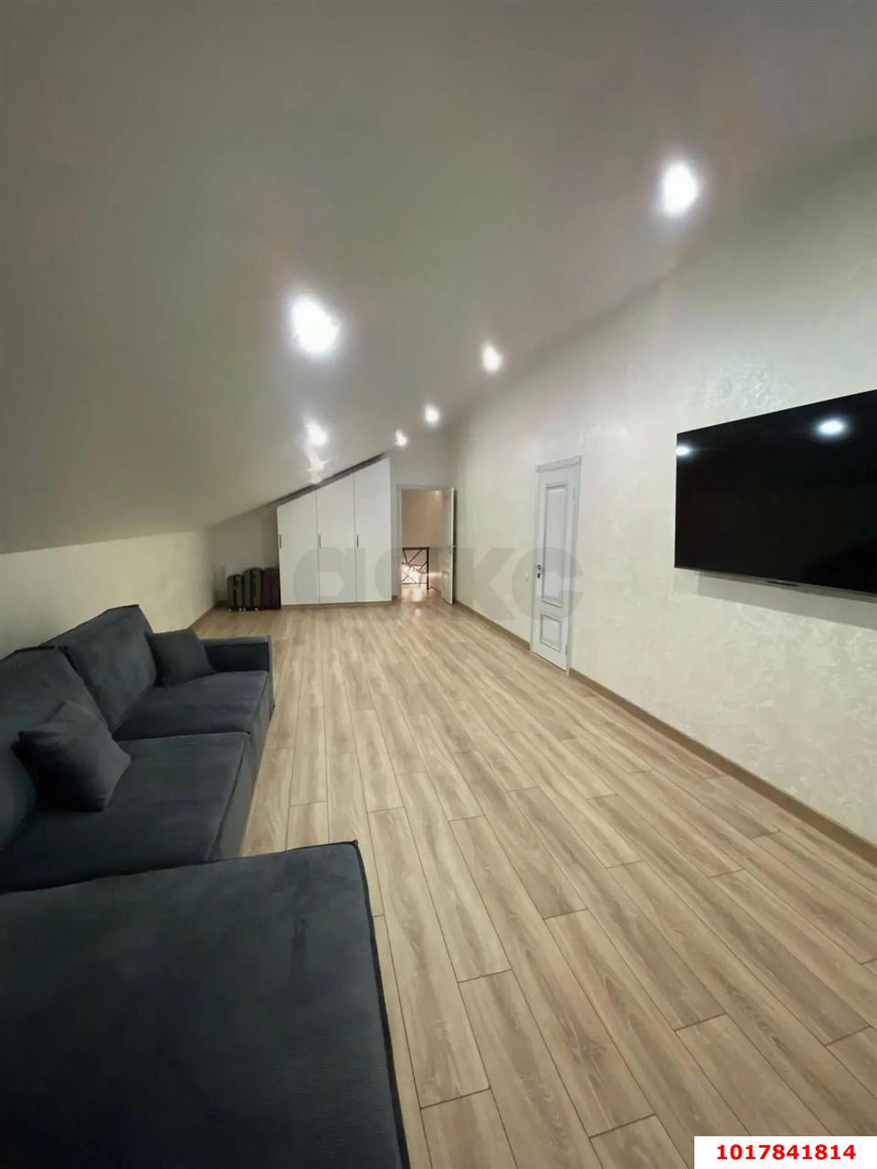 Фото №10: Дом <span class="whitespace-nowrap">211 м²</span> <span class="whitespace-nowrap">+ 6 сот.</span>, <span class="whitespace-nowrap">2 эт.</span> - Краснодар, Карасунский внутригородской округ, мкр. ДНТ Знаменский, ул. Лучезарная, 22