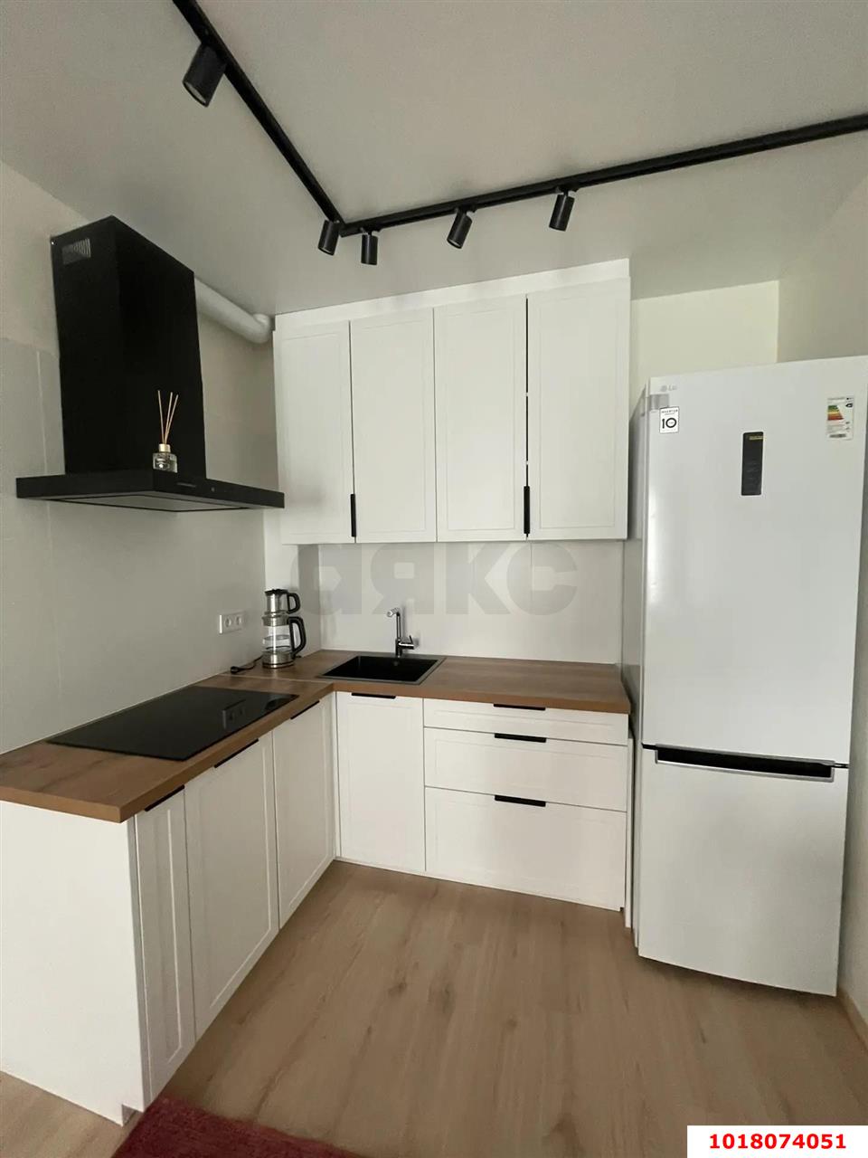 Фото №3: 2-комнатная квартира <span class="whitespace-nowrap">41 м²</span>, <span class="whitespace-nowrap">2/18 эт.</span> - Краснодар, Прикубанский внутригородской округ, мкр. Парк Победы, ул. имени Героя Дангириева