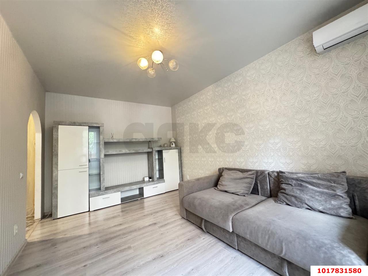 Фото №2: 1-комнатная квартира <span class="whitespace-nowrap">28 м²</span>, <span class="whitespace-nowrap">1/9 эт.</span> - Краснодар, Прикубанский внутригородской округ, имени Петра Метальникова, мкр. ЖК Любимый Дом, ул. Московская, 133к4