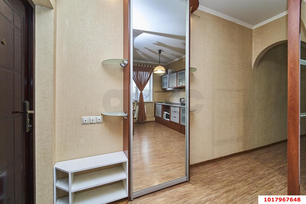 Фото №12: 1-комнатная квартира <span class="whitespace-nowrap">37 м²</span>, <span class="whitespace-nowrap">3/4 эт.</span> - Краснодар, Центральный внутригородской округ, мкр. Табачная Фабрика, пр-д Ипподромный