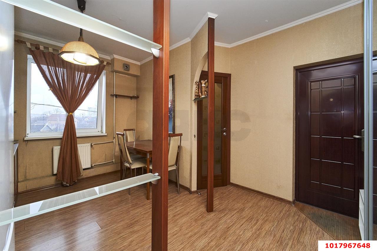 Фото №8: 1-комнатная квартира <span class="whitespace-nowrap">37 м²</span>, <span class="whitespace-nowrap">3/4 эт.</span> - Краснодар, Центральный внутригородской округ, мкр. Табачная Фабрика, пр-д Ипподромный