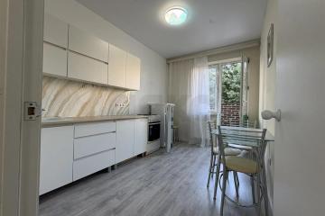 Фото №1: 1-комнатная квартира <span class="whitespace-nowrap">35 м²</span>, <span class="whitespace-nowrap">2/18 эт.</span> - Краснодар, мкр. жилой комплекс Символ, ул. Командорская, 9/1