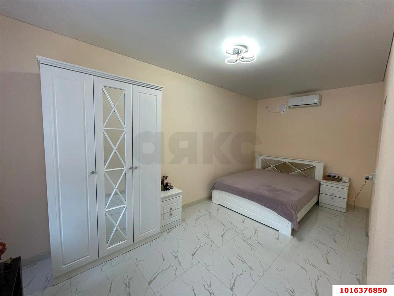 Фото №4: Дом <span class="whitespace-nowrap">400 м²</span> <span class="whitespace-nowrap">+ 3.6 сот.</span>, <span class="whitespace-nowrap">3 эт.</span> - Ольгинка, ул. Черноморская, 29Б