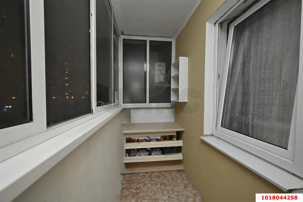Фото №12: 2-комнатная квартира <span class="whitespace-nowrap">60 м²</span>, <span class="whitespace-nowrap">3/16 эт.</span> - Краснодар, Прикубанский внутригородской округ, мкр. Московский, ул. имени Николая Семеновича Котлярова, 11