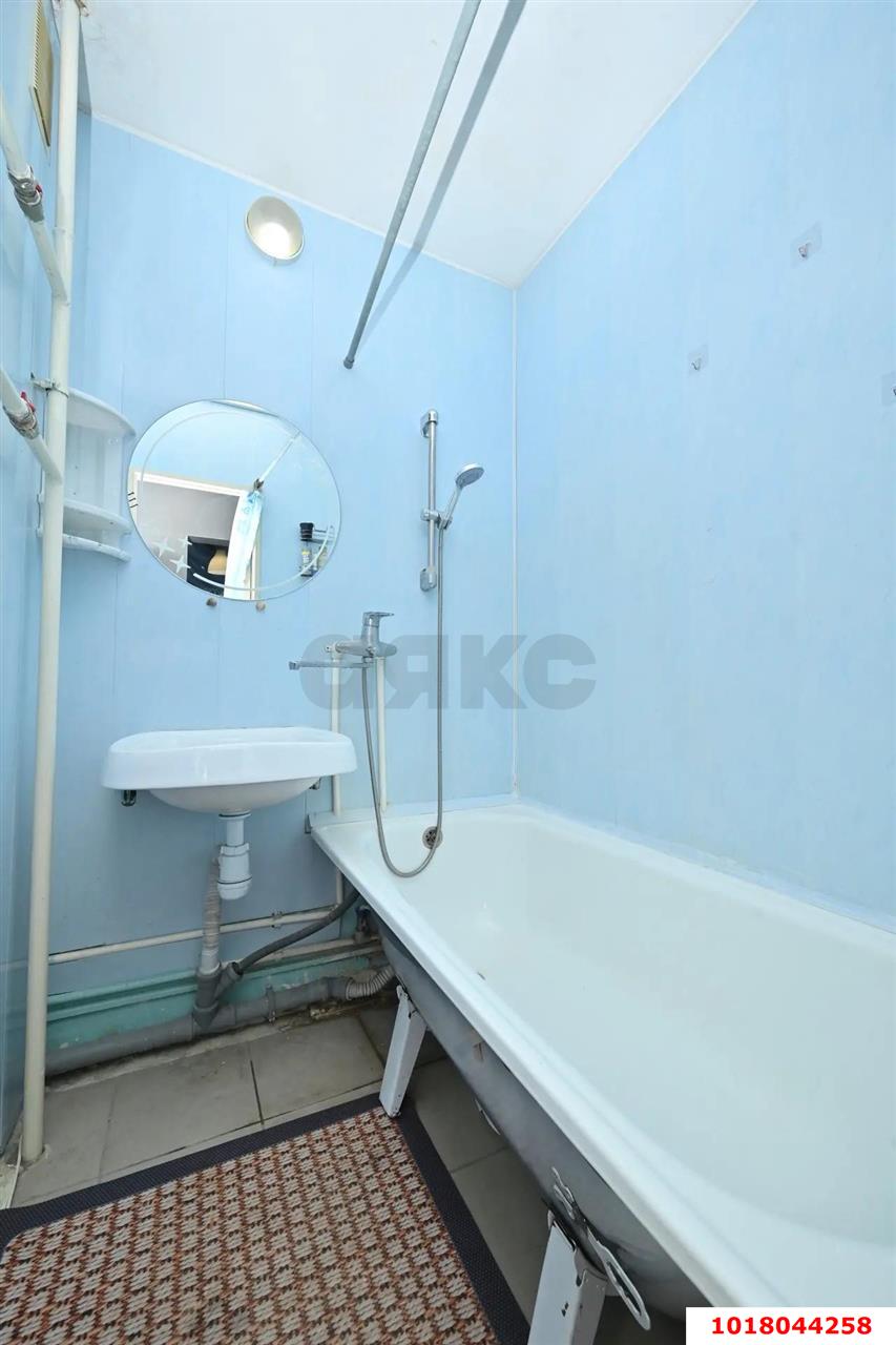 Фото №10: 2-комнатная квартира <span class="whitespace-nowrap">60 м²</span>, <span class="whitespace-nowrap">3/16 эт.</span> - Краснодар, Прикубанский внутригородской округ, мкр. Московский, ул. имени Николая Семеновича Котлярова, 11